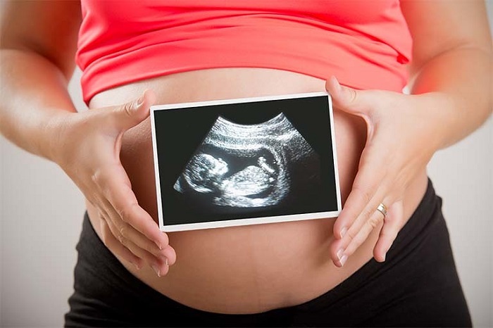 thai nhi 25 tuần tuổi đạp như thế nào